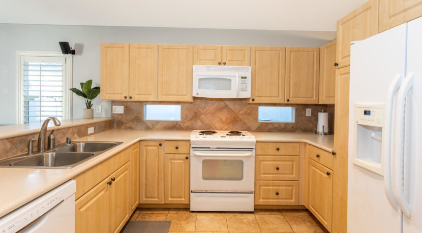 911027 Kai Loli St Ewa Beach-large-006-1-Kitchen-1500x1000-72dpi