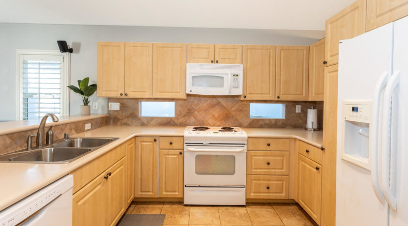 911027 Kai Loli St Ewa Beach-large-006-1-Kitchen-1500x1000-72dpi