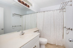 91244 Leleoi Pl Unit 22 Ewa-large-021-11-Upstairs Bathroom-1500x1000-72dpi