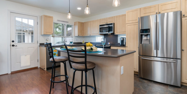 911011 Kai Loli St Ewa Beach-large-013-15-Kitchen-1500x1000-72dpi
