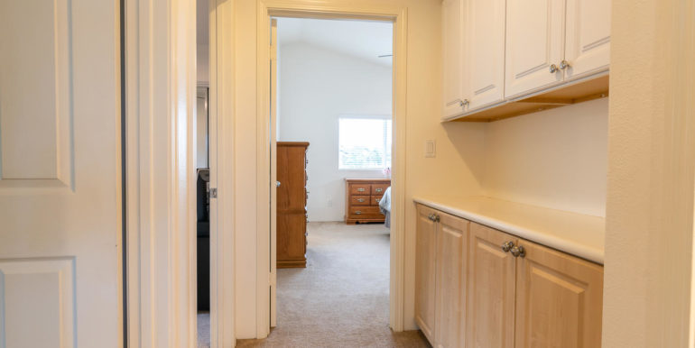 911011 Kai Loli St Ewa Beach-large-026-12-Linen Cabinets-1500x1000-72dpi