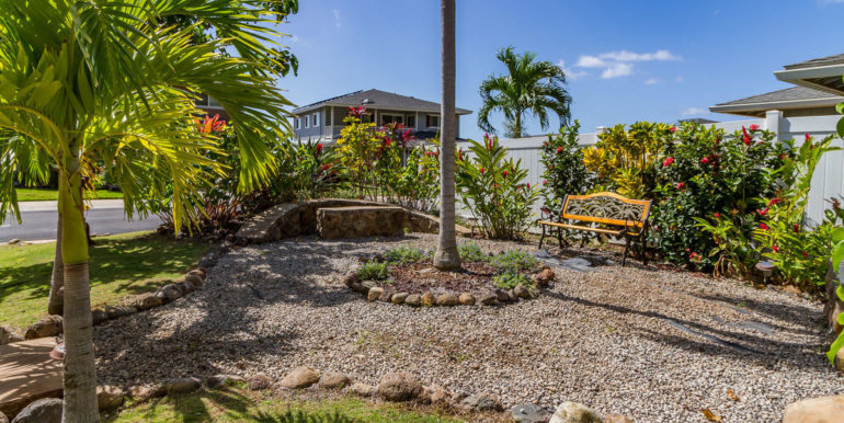 84575 Kili Dr 36 Waianae HI-036-033-Neighborhood Sitting Area-MLS_Size