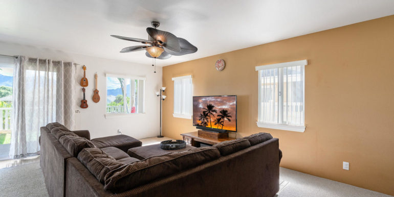 872061 Pakeke St Waianae HI-006-036-Living Room-MLS_Size