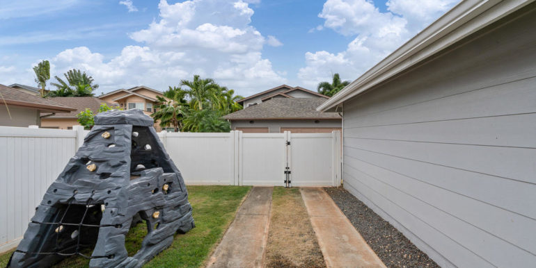 911016 Kaianae St Ewa Beach HI-028-024-Back Yard-MLS_Size