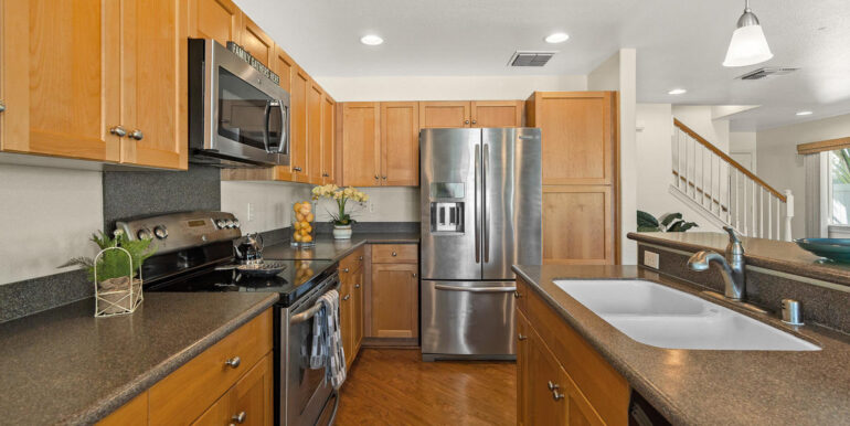 871040 Anaha St Waianae HI-010-007-Kitchen-MLS_Size