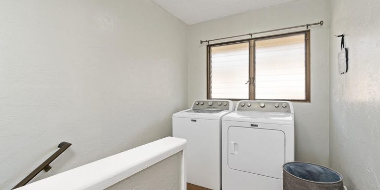 Kaonohi St 352 Aiea HI 96701 USA-012-008-Laundry-MLS_Size