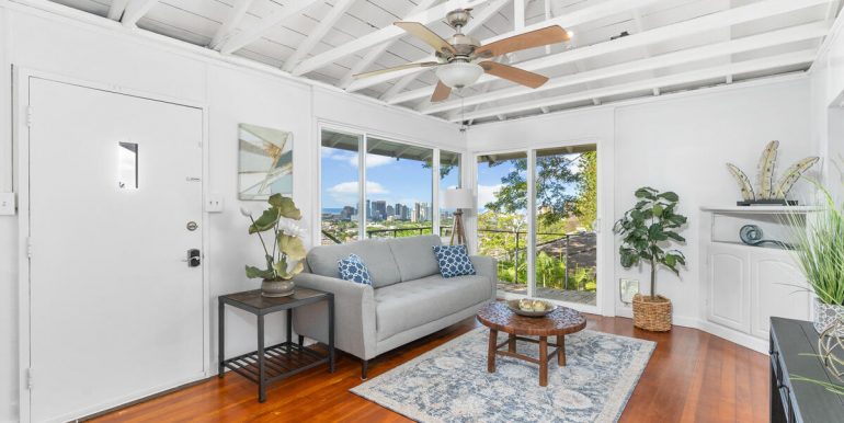 2340 Pacific Heights Rd Honolulu HI 96813 USA-010-008-Living Room-MLS_Size