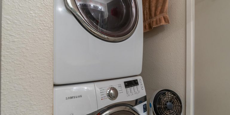 Laundry-015-012-1200x800